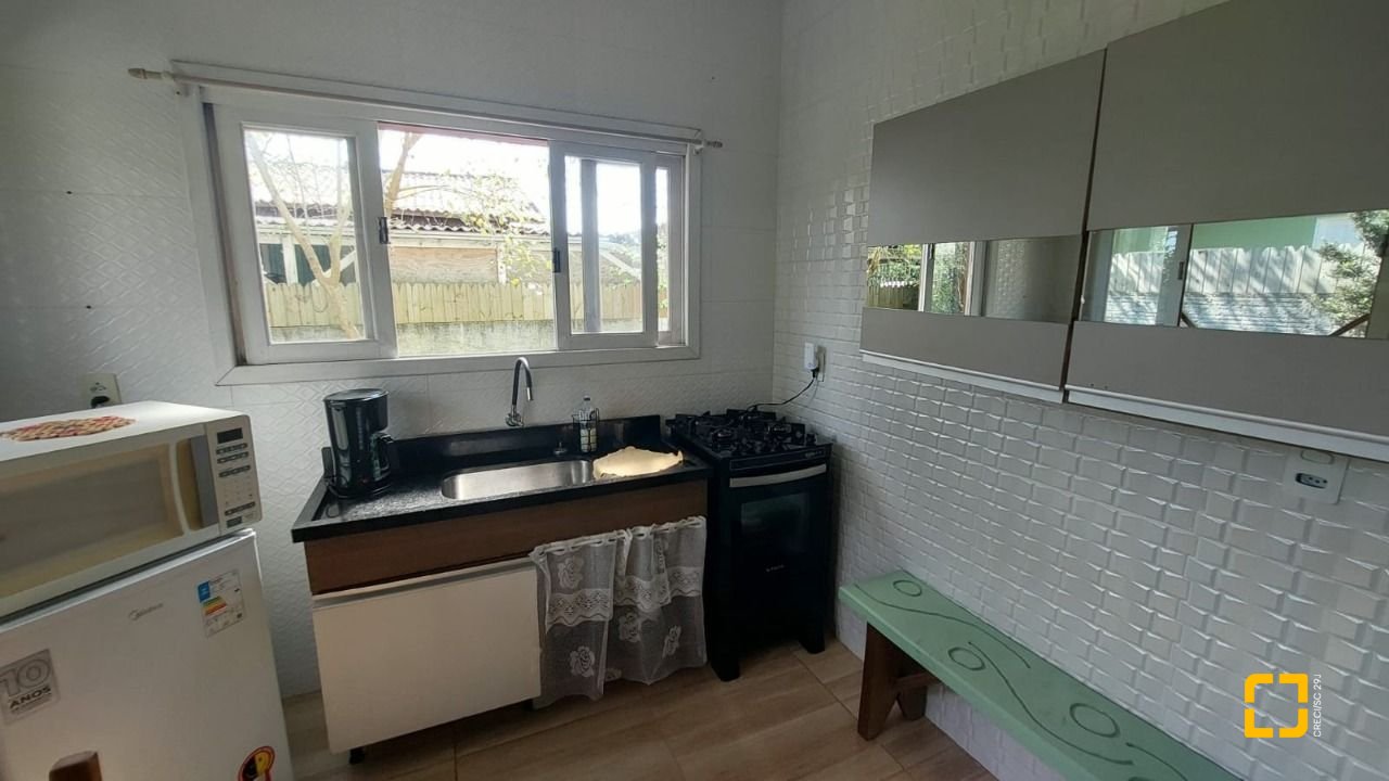 Casa com 103m², 3 quartos (sendo 1 suíte), no bairro Campeche em Florianópolis