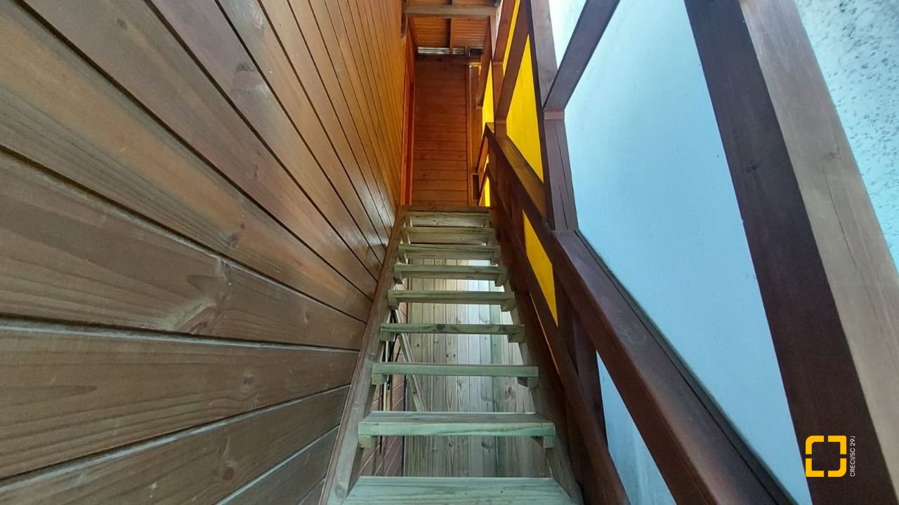Casa com 103m², 3 quartos (sendo 1 suíte), no bairro Campeche em Florianópolis