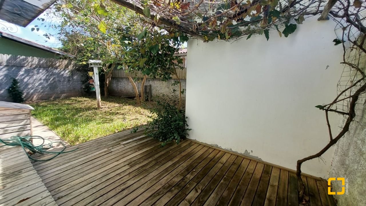 Casa com 103m², 3 quartos (sendo 1 suíte), no bairro Campeche em Florianópolis