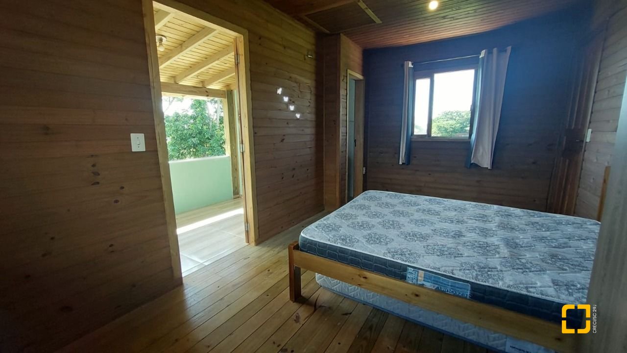 Casa com 103m², 3 quartos (sendo 1 suíte), no bairro Campeche em Florianópolis