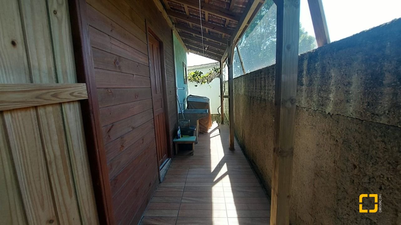 Casa com 103m², 3 quartos (sendo 1 suíte), no bairro Campeche em Florianópolis