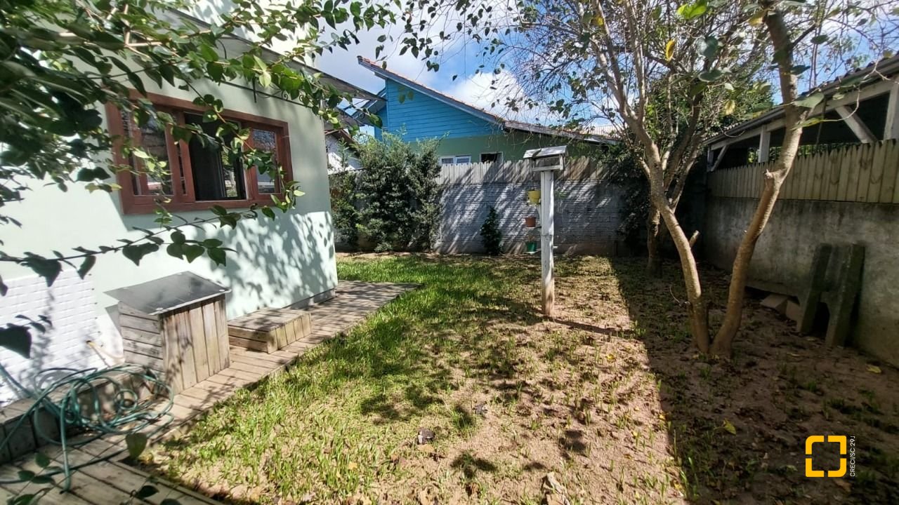 Casa com 103m², 3 quartos (sendo 1 suíte), no bairro Campeche em Florianópolis