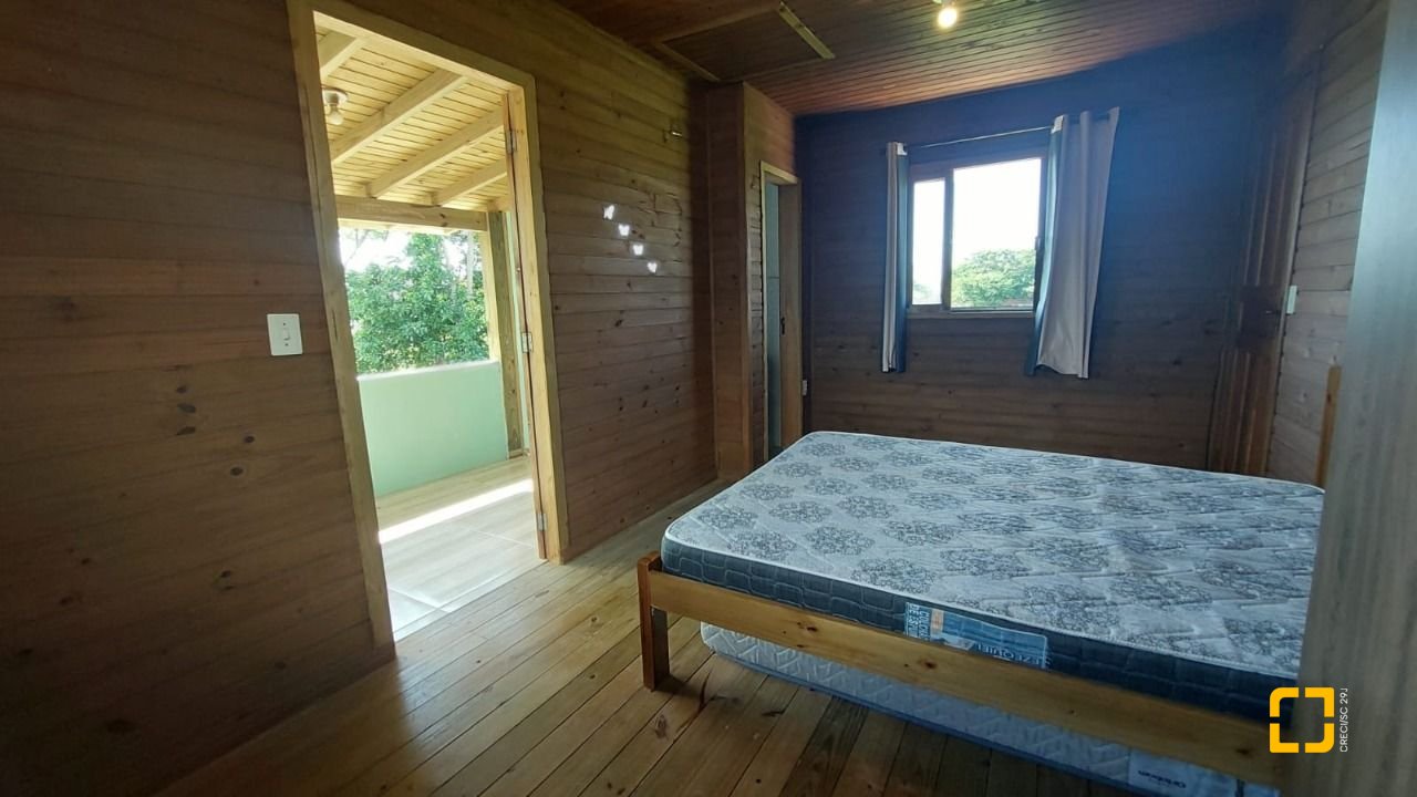 Casa com 103m², 3 quartos (sendo 1 suíte), no bairro Campeche em Florianópolis