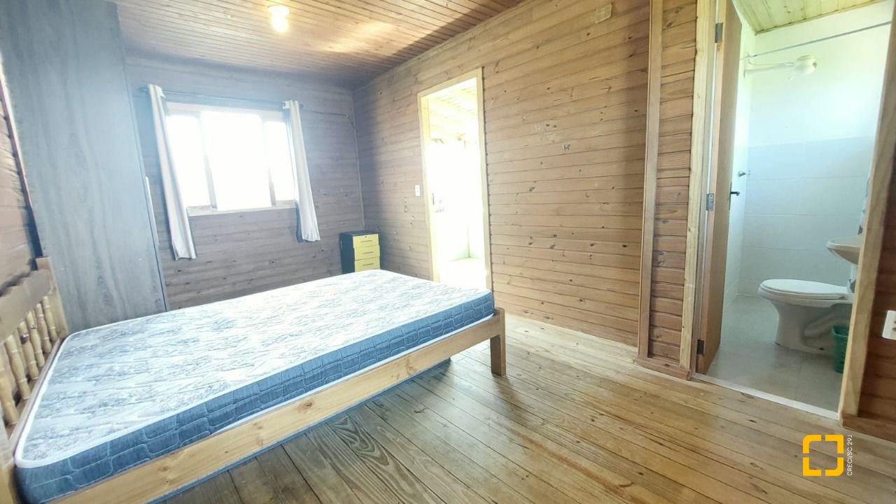 Casa com 103m², 3 quartos (sendo 1 suíte), no bairro Campeche em Florianópolis