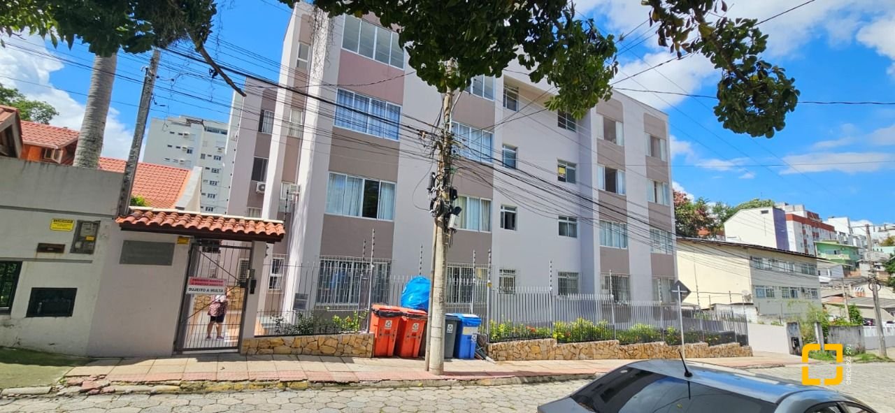 Apartamento com 64m², 2 quartos, 1 garagem, no bairro Trindade em Florianópolis