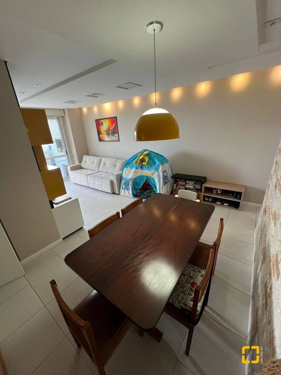 Apartamento com 87m², 4 quartos (sendo 1 suíte), 1 garagem, no bairro Itacorubi em Florianópolis