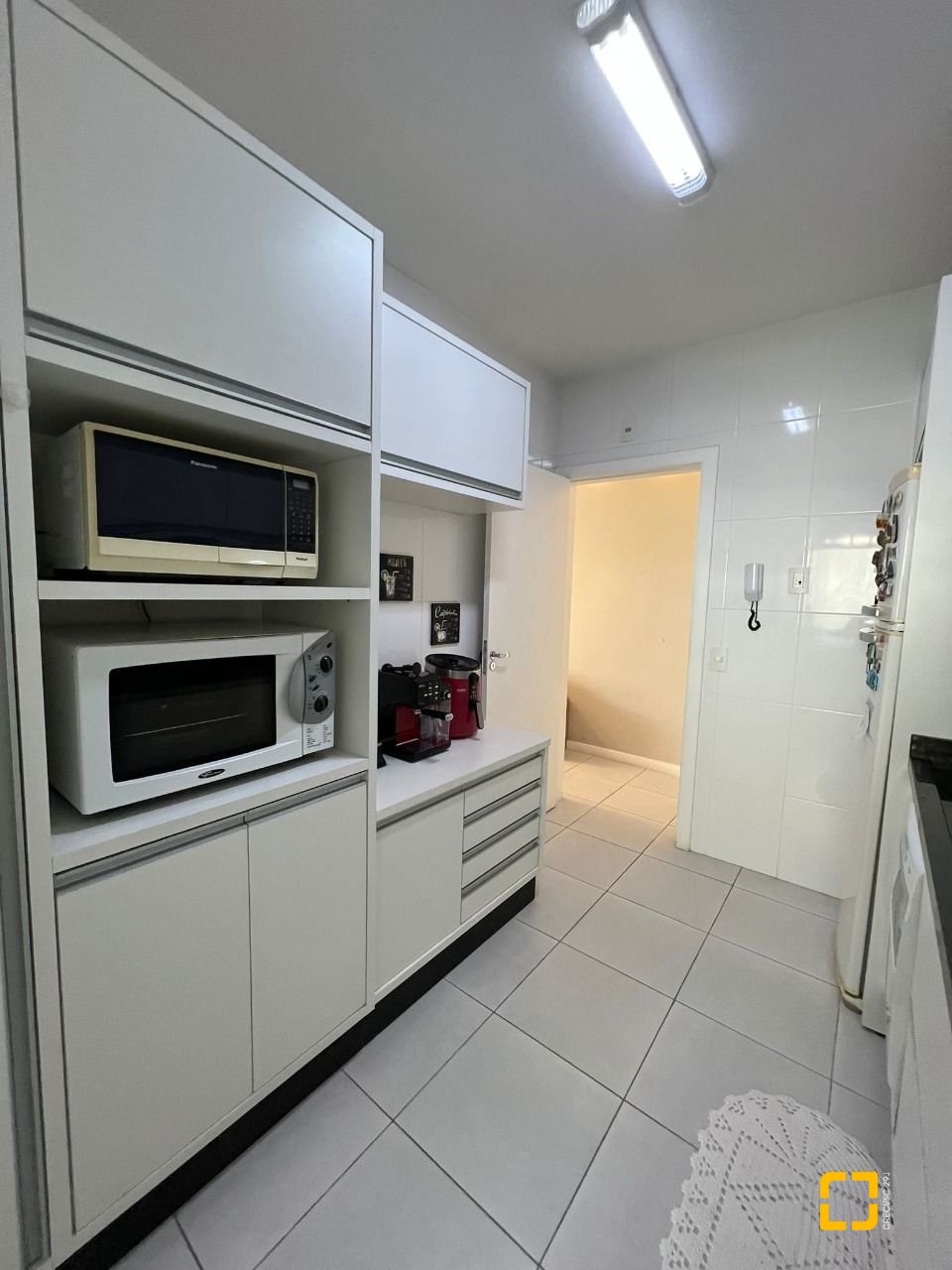 Apartamento com 87m², 4 quartos (sendo 1 suíte), 1 garagem, no bairro Itacorubi em Florianópolis