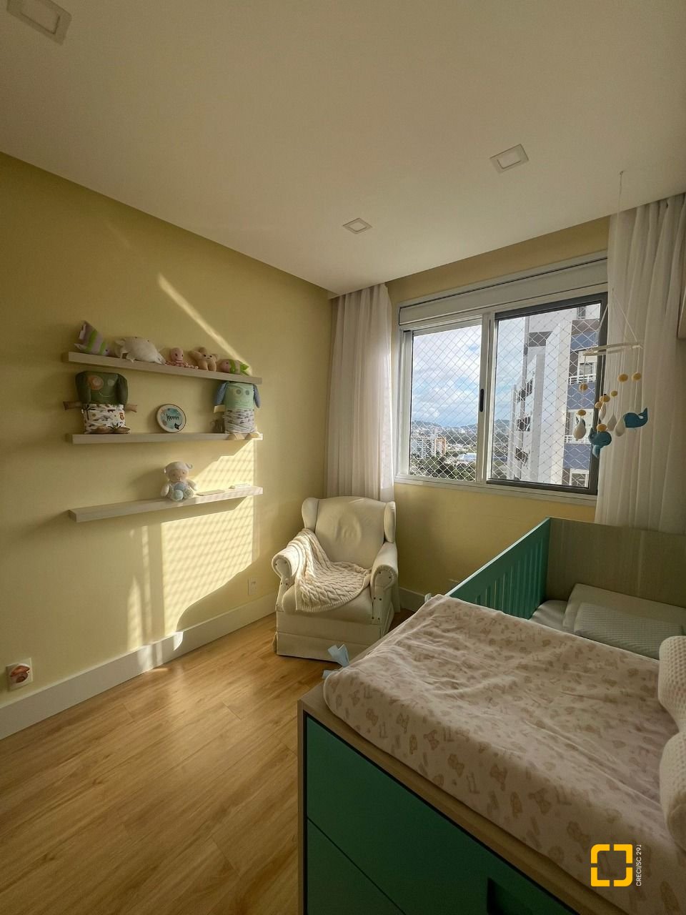 Apartamento com 87m², 4 quartos (sendo 1 suíte), 1 garagem, no bairro Itacorubi em Florianópolis