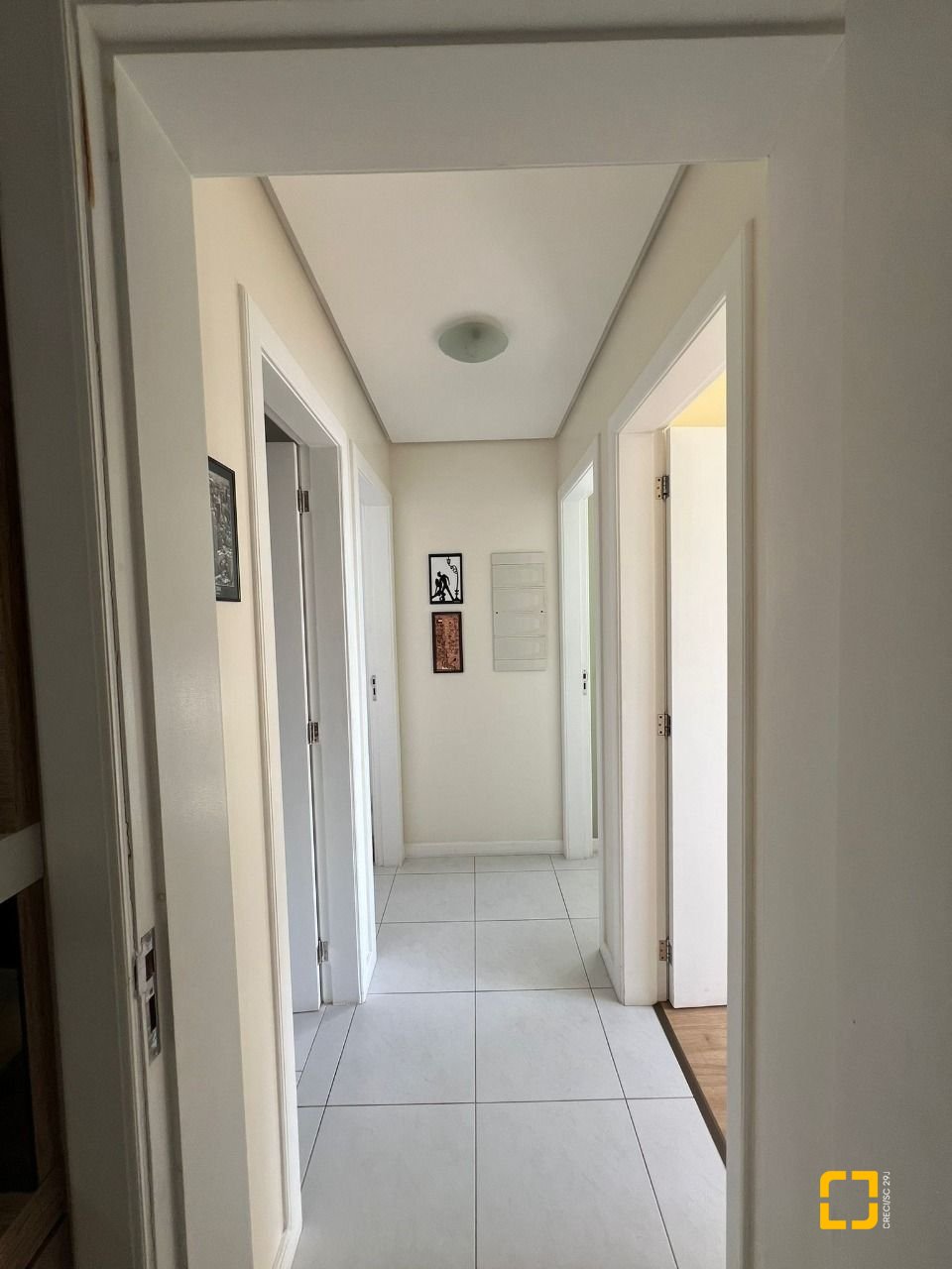 Apartamento com 87m², 4 quartos (sendo 1 suíte), 1 garagem, no bairro Itacorubi em Florianópolis