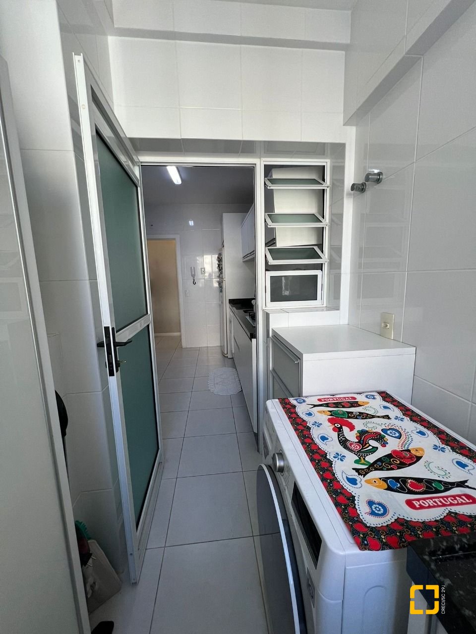 Apartamento com 87m², 4 quartos (sendo 1 suíte), 1 garagem, no bairro Itacorubi em Florianópolis