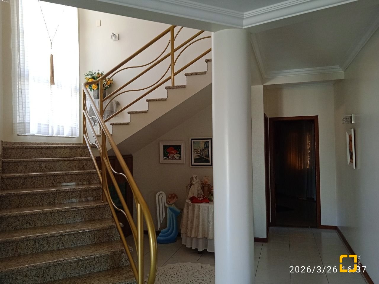 Casa de Condomínio com 301m², 4 quartos (sendo 2 suítes), 2 garagens, no bairro Bosque das Mansões em São José