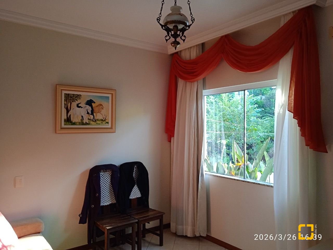 Casa de Condomínio com 301m², 4 quartos (sendo 2 suítes), 2 garagens, no bairro Bosque das Mansões em São José