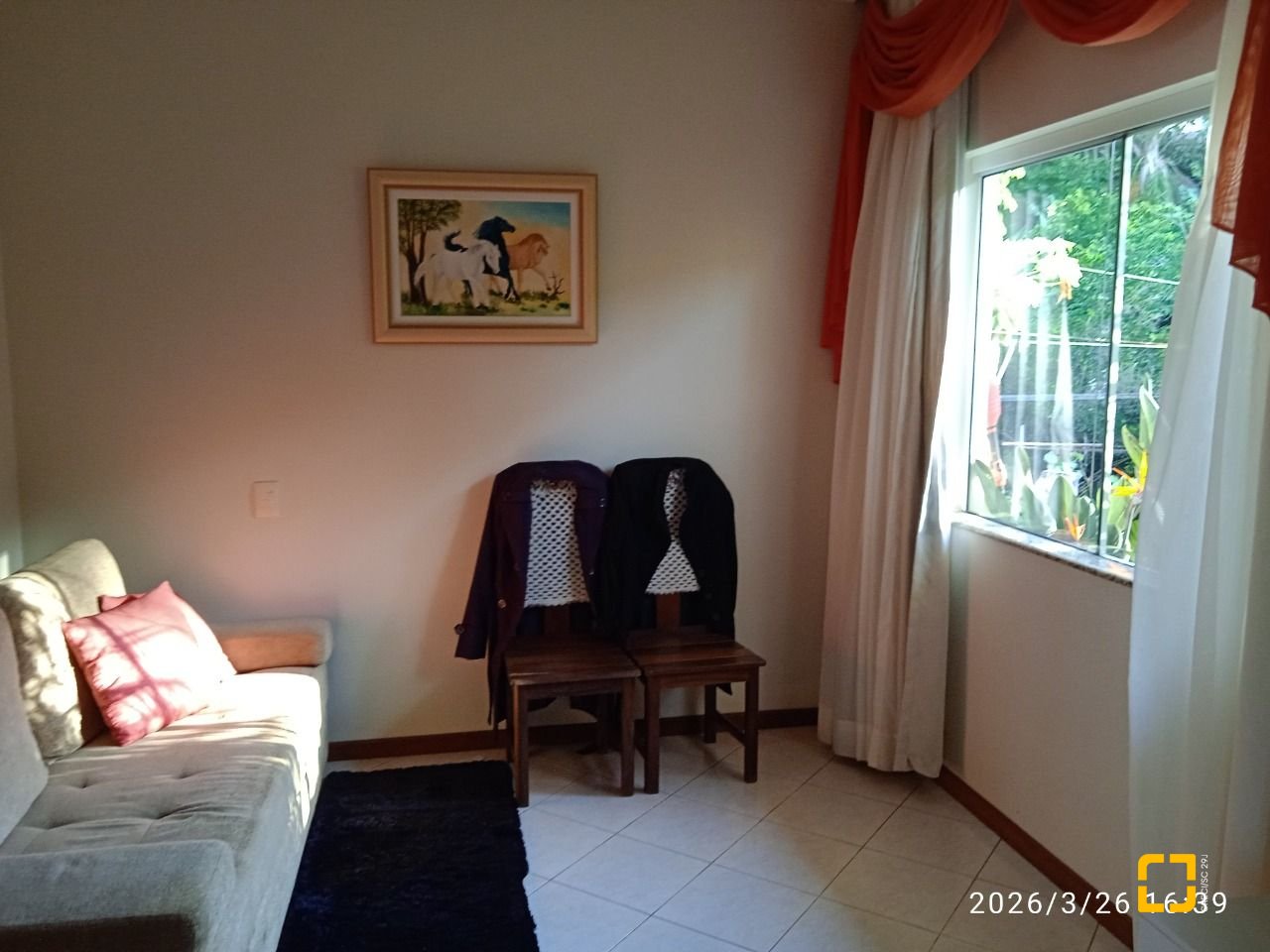 Casa de Condomínio com 301m², 4 quartos (sendo 2 suítes), 2 garagens, no bairro Bosque das Mansões em São José