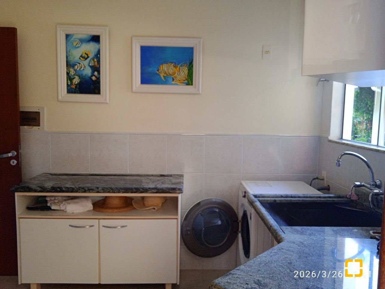 Casa de Condomínio com 301m², 4 quartos (sendo 2 suítes), 2 garagens, no bairro Bosque das Mansões em São José