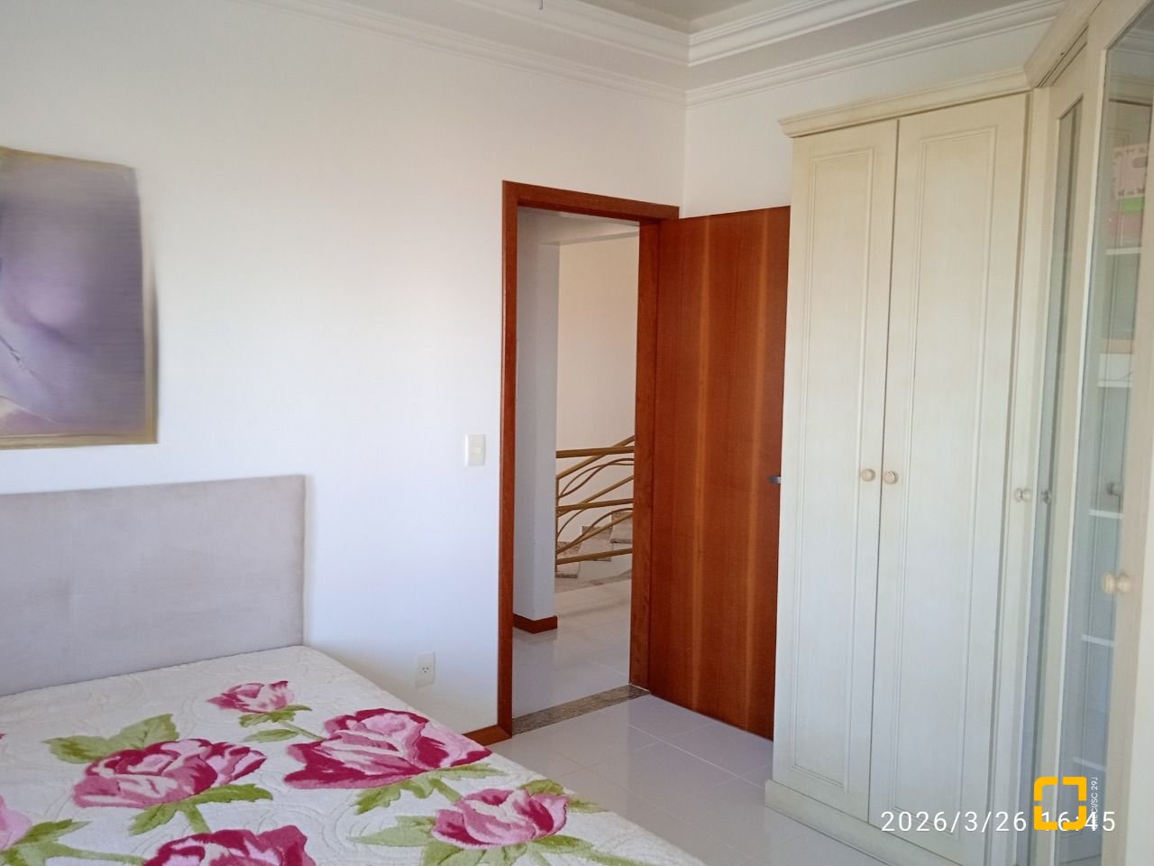 Casa de Condomínio com 301m², 4 quartos (sendo 2 suítes), 2 garagens, no bairro Bosque das Mansões em São José