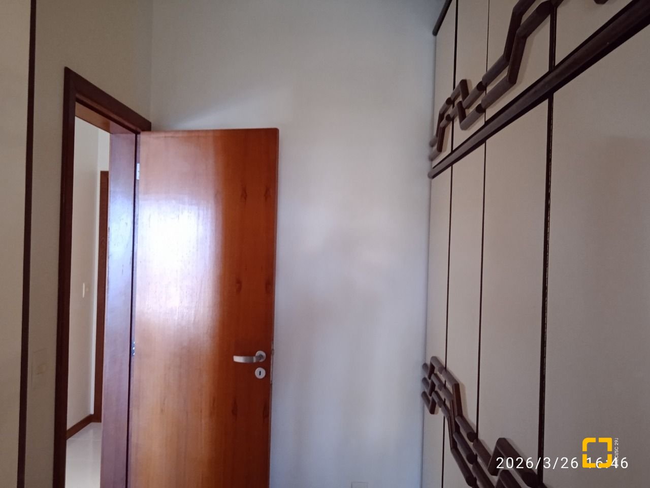 Casa de Condomínio com 301m², 4 quartos (sendo 2 suítes), 2 garagens, no bairro Bosque das Mansões em São José