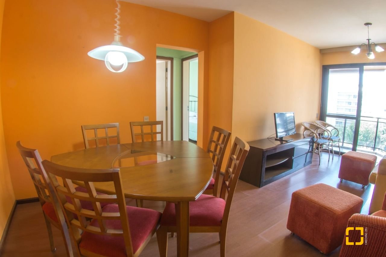 Apartamento com 69m², 2 quartos, 1 garagem, no bairro Centro em Florianópolis