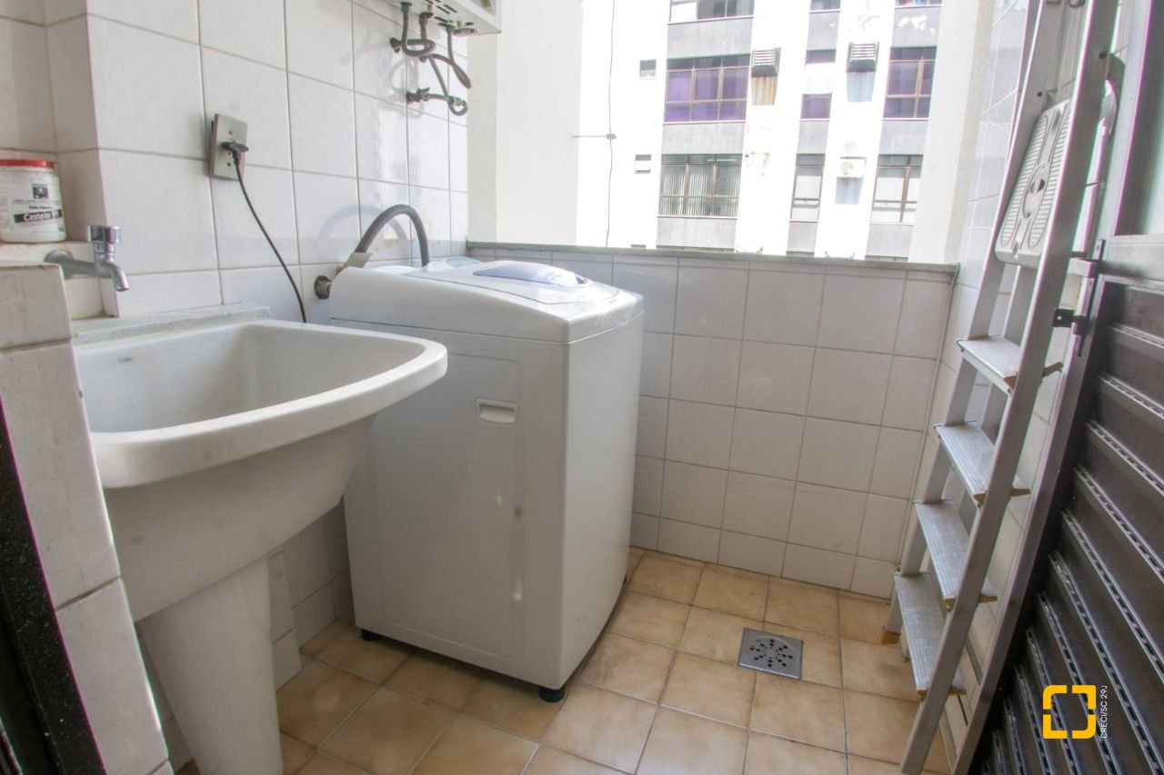Apartamento com 69m², 2 quartos, 1 garagem, no bairro Centro em Florianópolis
