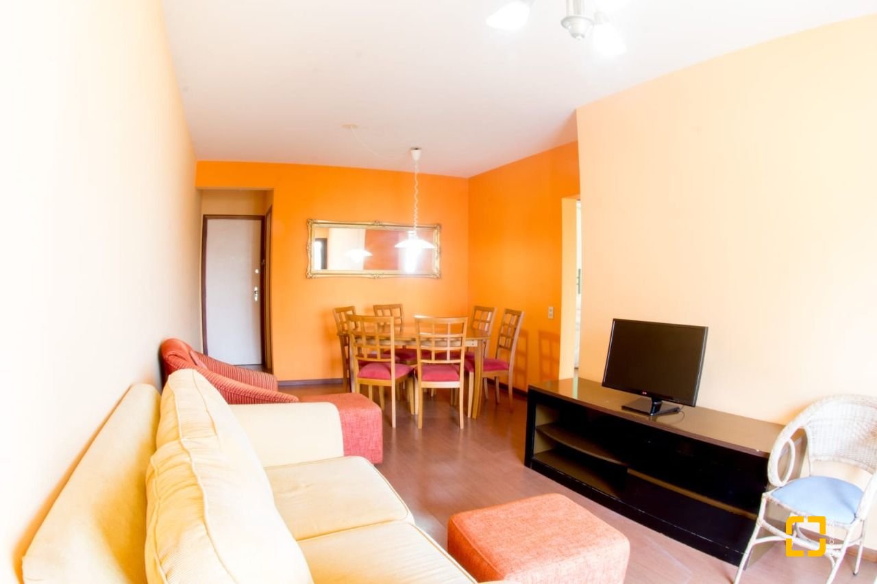 Apartamento com 69m², 2 quartos, 1 garagem, no bairro Centro em Florianópolis