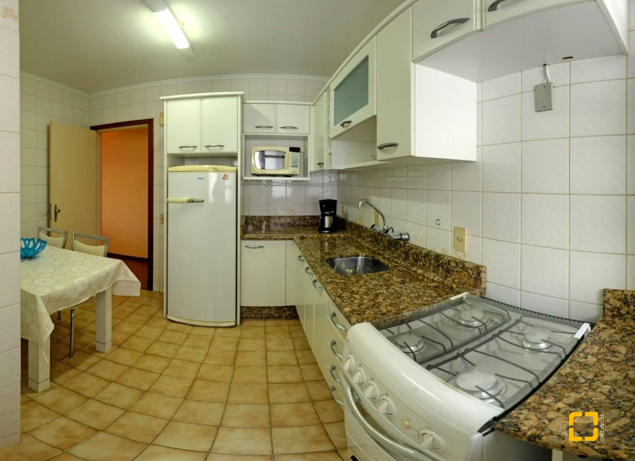 Apartamento com 69m², 2 quartos, 1 garagem, no bairro Centro em Florianópolis