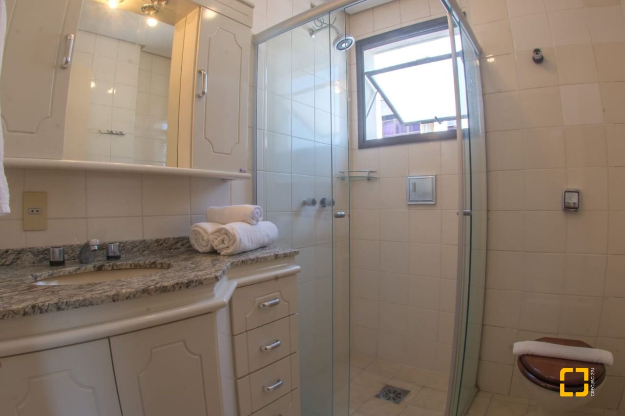 Apartamento com 69m², 2 quartos, 1 garagem, no bairro Centro em Florianópolis