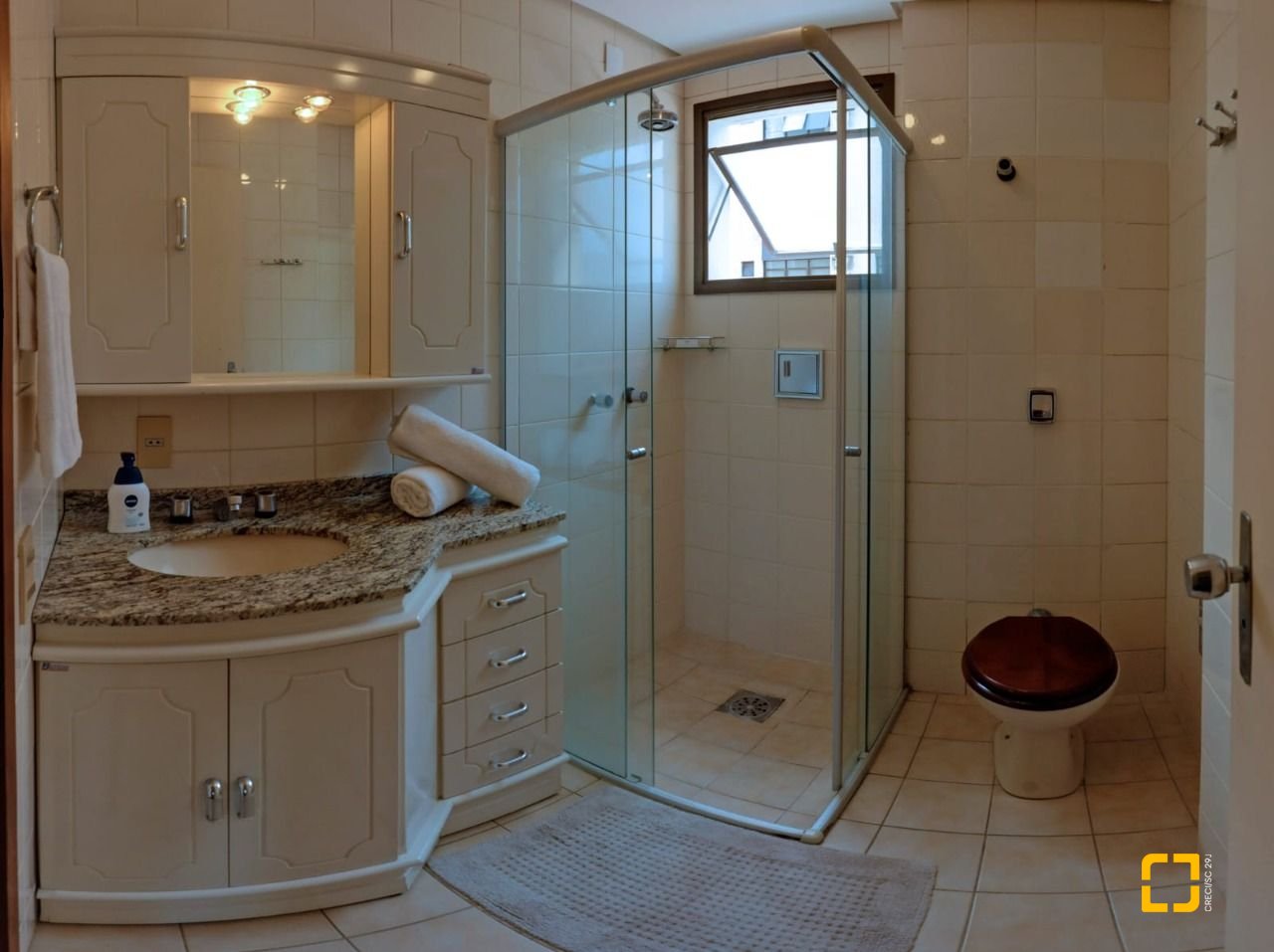 Apartamento com 69m², 2 quartos, 1 garagem, no bairro Centro em Florianópolis