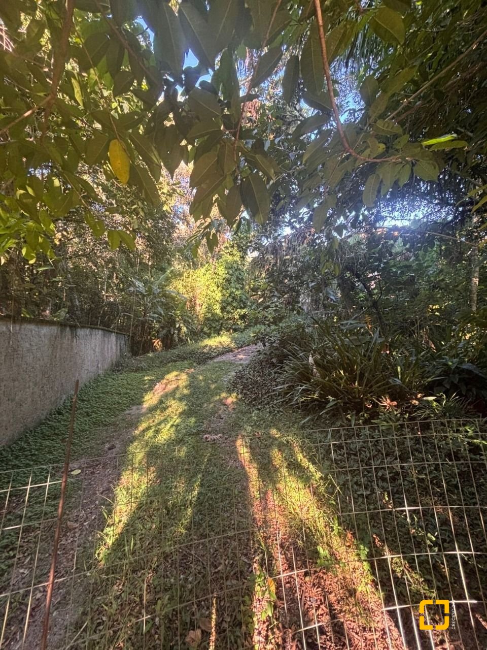Terreno com 7488m², no bairro Cacupé em Florianópolis
