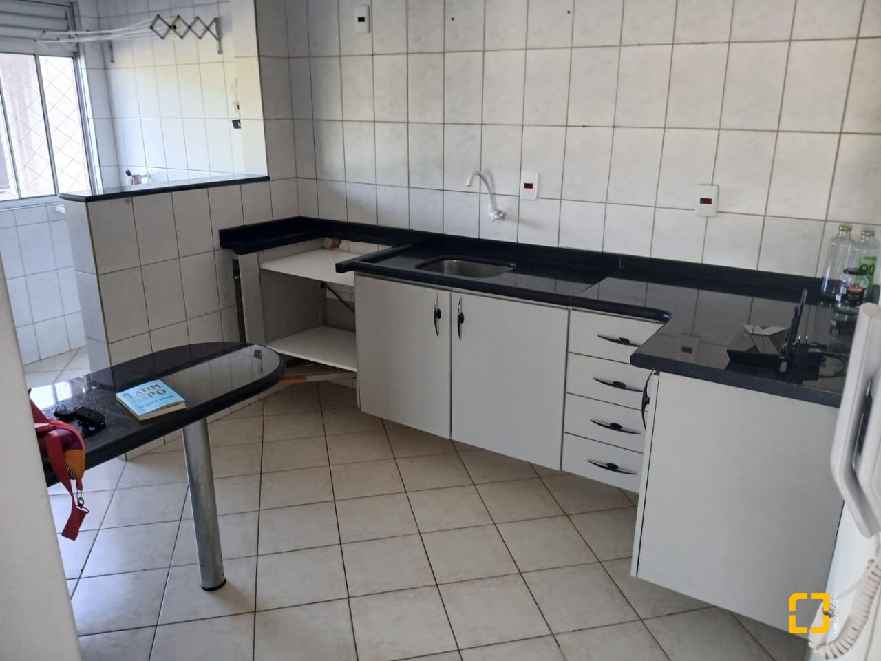 Apartamento com 61m², 2 quartos, 1 garagem, no bairro Serraria em São José