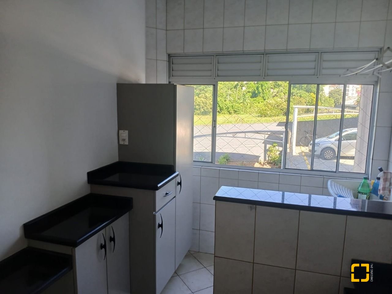 Apartamento com 61m², 2 quartos, 1 garagem, no bairro Serraria em São José