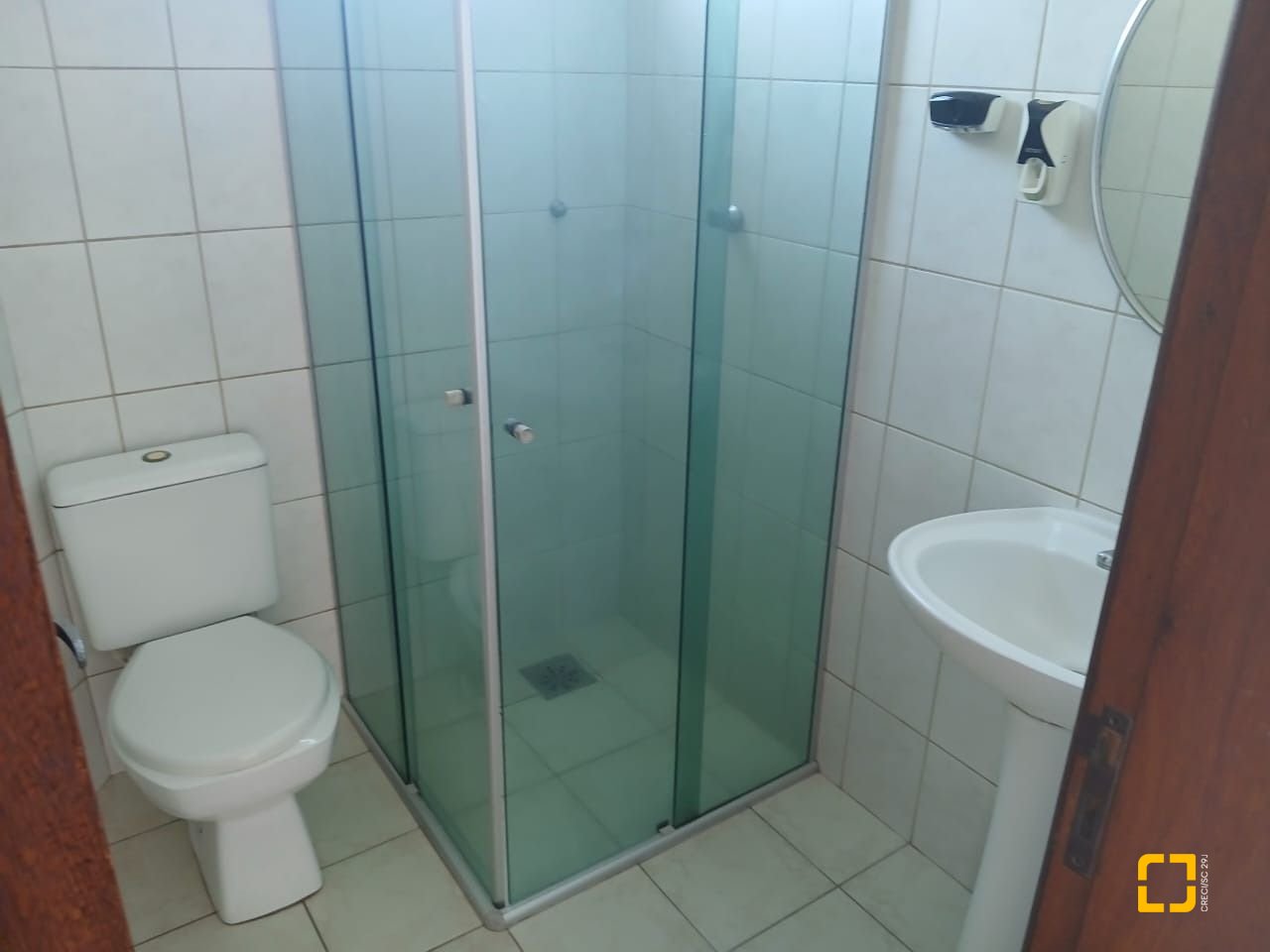 Apartamento com 61m², 2 quartos, 1 garagem, no bairro Serraria em São José