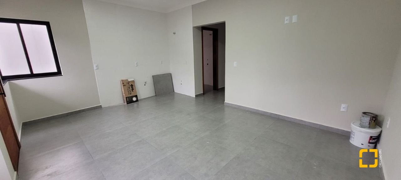 Casa com 83m², 3 quartos (sendo 1 suíte), 2 garagens, no bairro Bela Vista em Palhoça