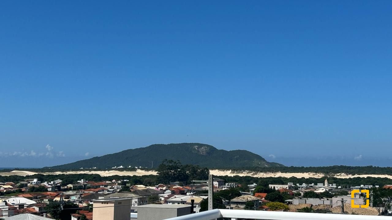 Casa com 180m², 6 quartos (sendo 3 suítes), 2 garagens, no bairro Ingleses em Florianópolis