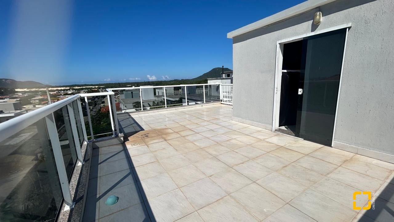 Casa com 180m², 6 quartos (sendo 3 suítes), 2 garagens, no bairro Ingleses em Florianópolis