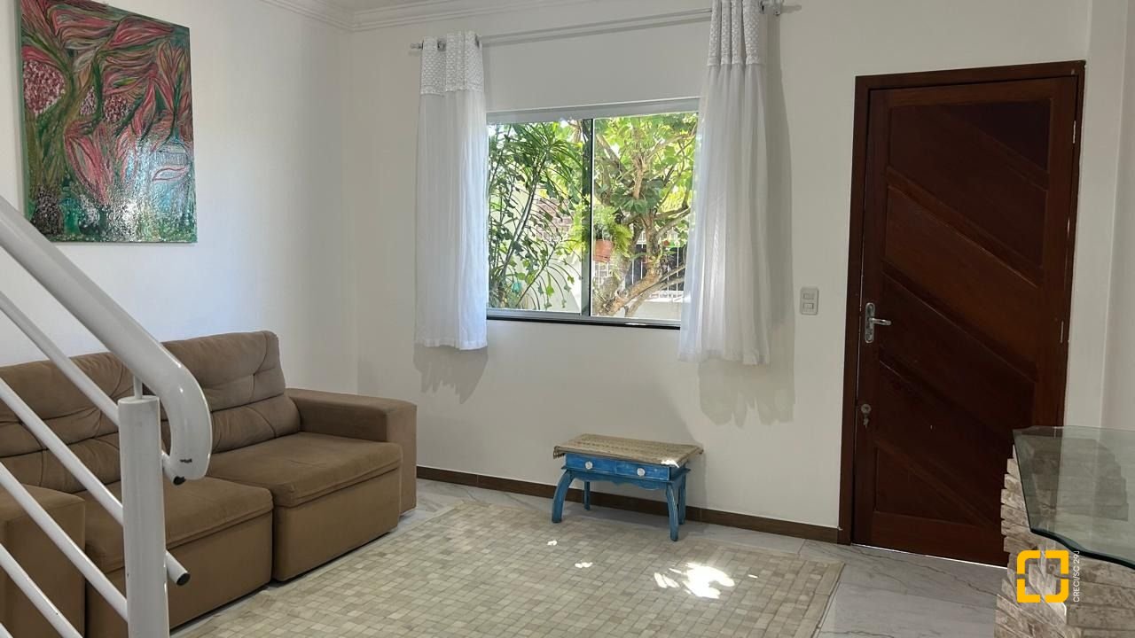 Casa com 180m², 6 quartos (sendo 3 suítes), 2 garagens, no bairro Ingleses em Florianópolis