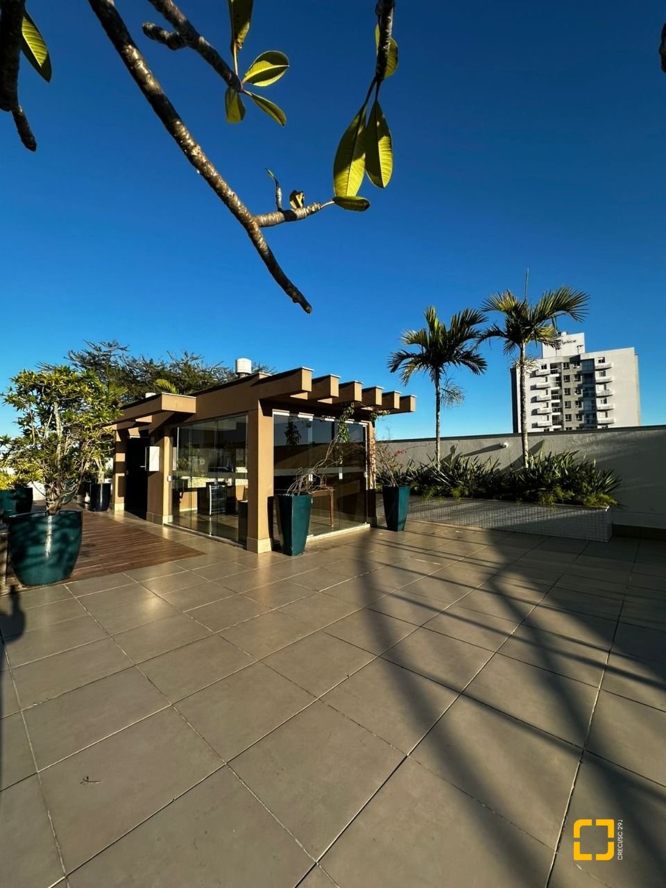 Apartamento com 85m², 4 quartos (sendo 1 suíte), 2 garagens, no bairro Capoeiras em Florianópolis