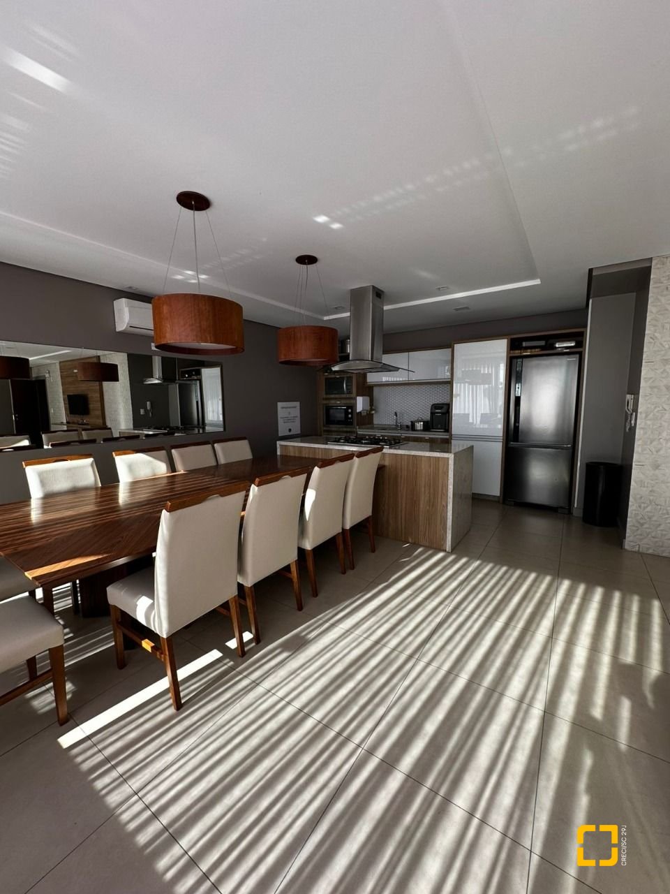 Apartamento com 85m², 4 quartos (sendo 1 suíte), 2 garagens, no bairro Capoeiras em Florianópolis