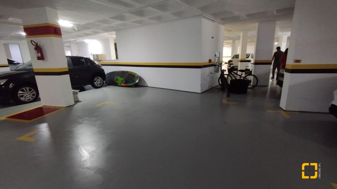 Apartamento com 85m², 4 quartos (sendo 1 suíte), 2 garagens, no bairro Capoeiras em Florianópolis