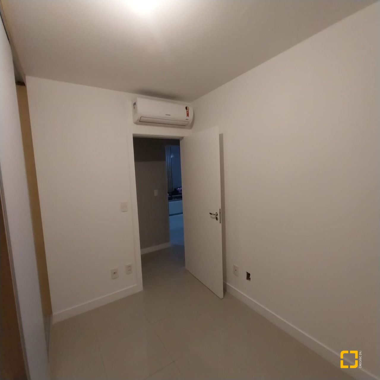 Apartamento com 85m², 4 quartos (sendo 1 suíte), 2 garagens, no bairro Capoeiras em Florianópolis