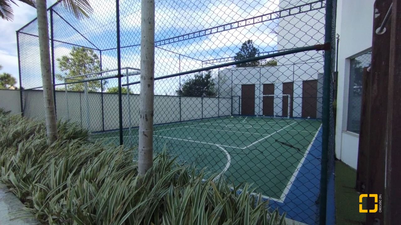 Apartamento com 85m², 4 quartos (sendo 1 suíte), 2 garagens, no bairro Capoeiras em Florianópolis