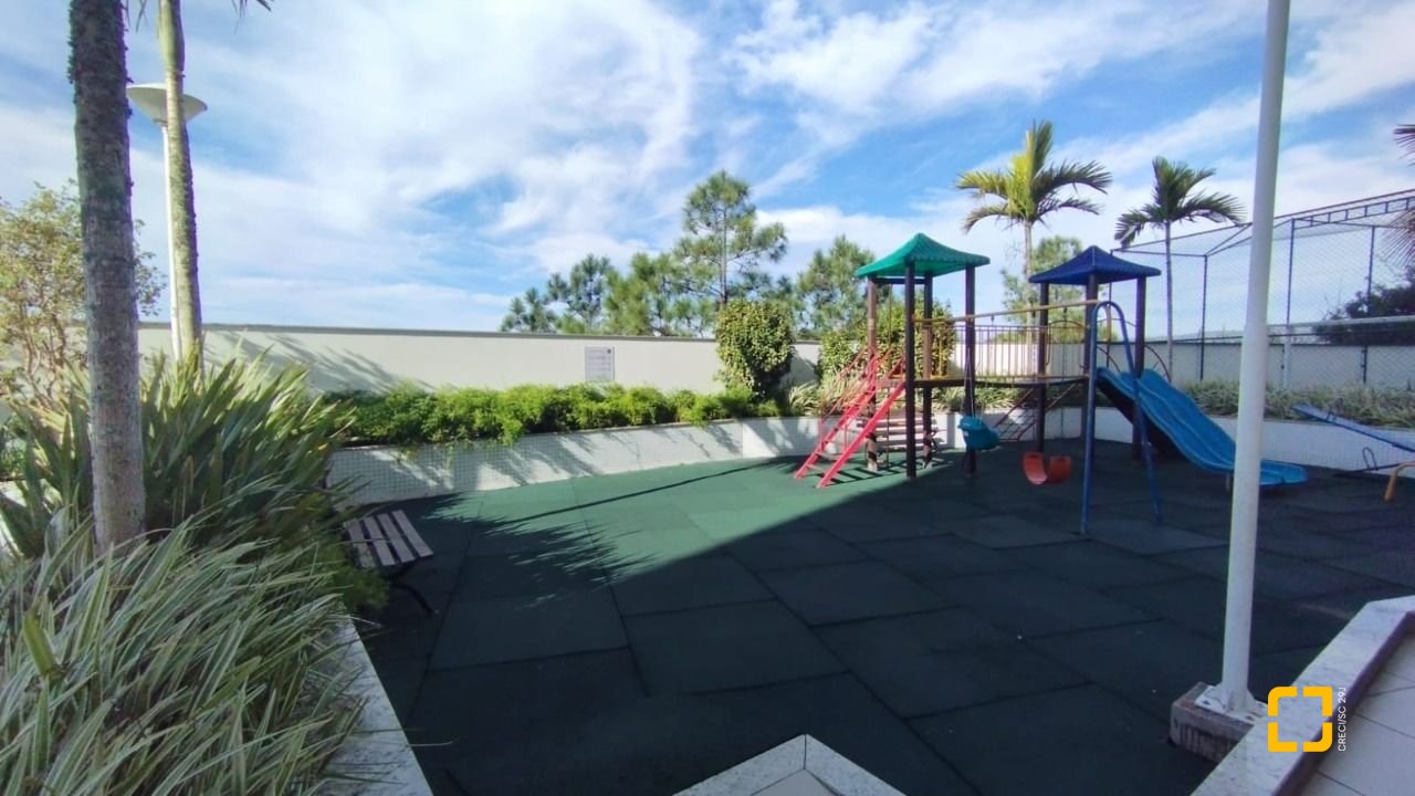 Apartamento com 85m², 4 quartos (sendo 1 suíte), 2 garagens, no bairro Capoeiras em Florianópolis