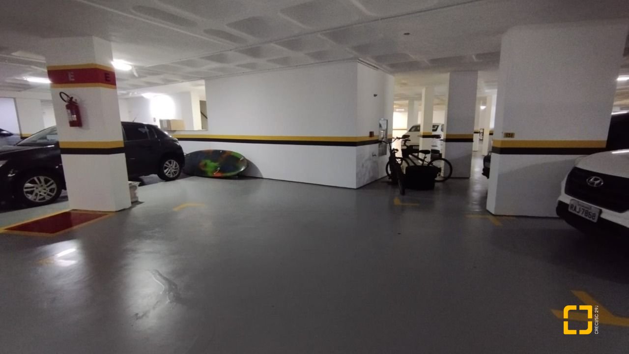 Apartamento com 85m², 4 quartos (sendo 1 suíte), 2 garagens, no bairro Capoeiras em Florianópolis