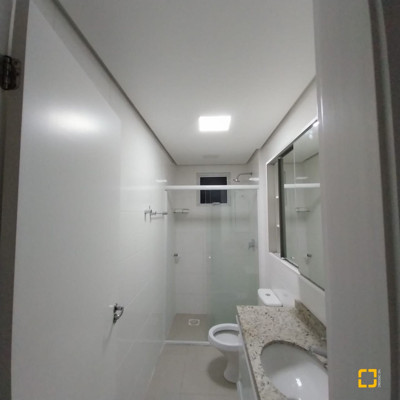 Apartamento com 85m², 4 quartos (sendo 1 suíte), 2 garagens, no bairro Capoeiras em Florianópolis