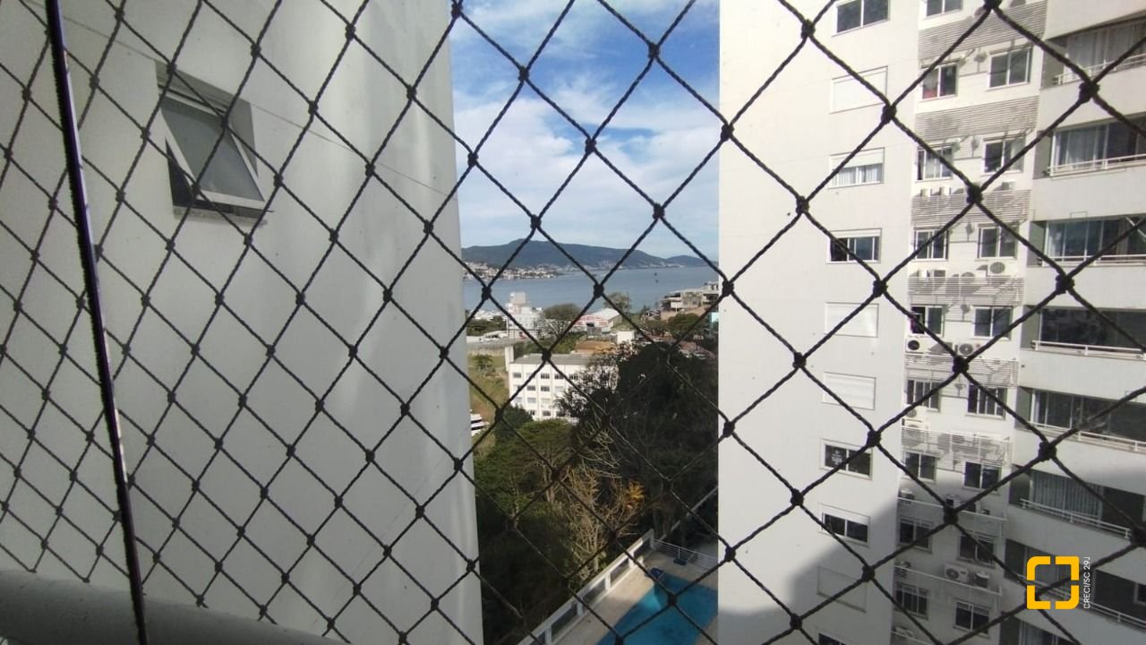 Apartamento com 85m², 4 quartos (sendo 1 suíte), 2 garagens, no bairro Capoeiras em Florianópolis