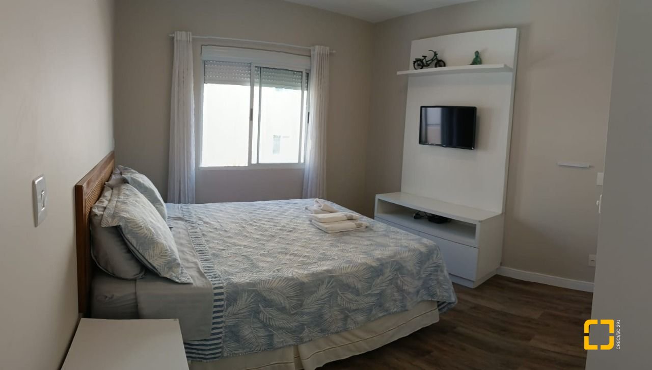 Apartamento com 99m², 2 quartos (sendo 2 suítes), 2 garagens, no bairro Santinho em Florianópolis