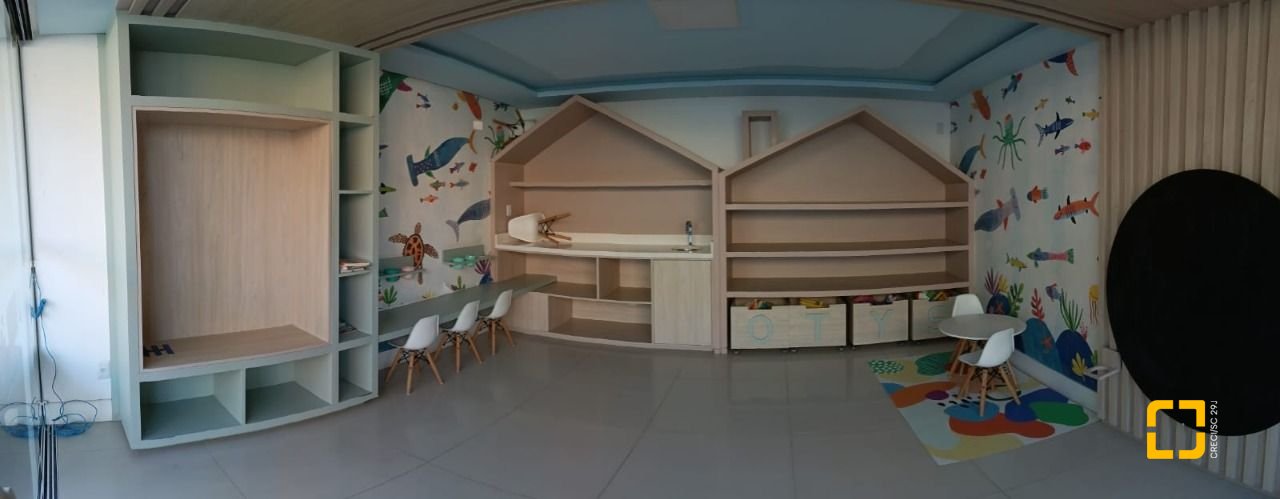 Apartamento com 99m², 2 quartos (sendo 2 suítes), 2 garagens, no bairro Santinho em Florianópolis