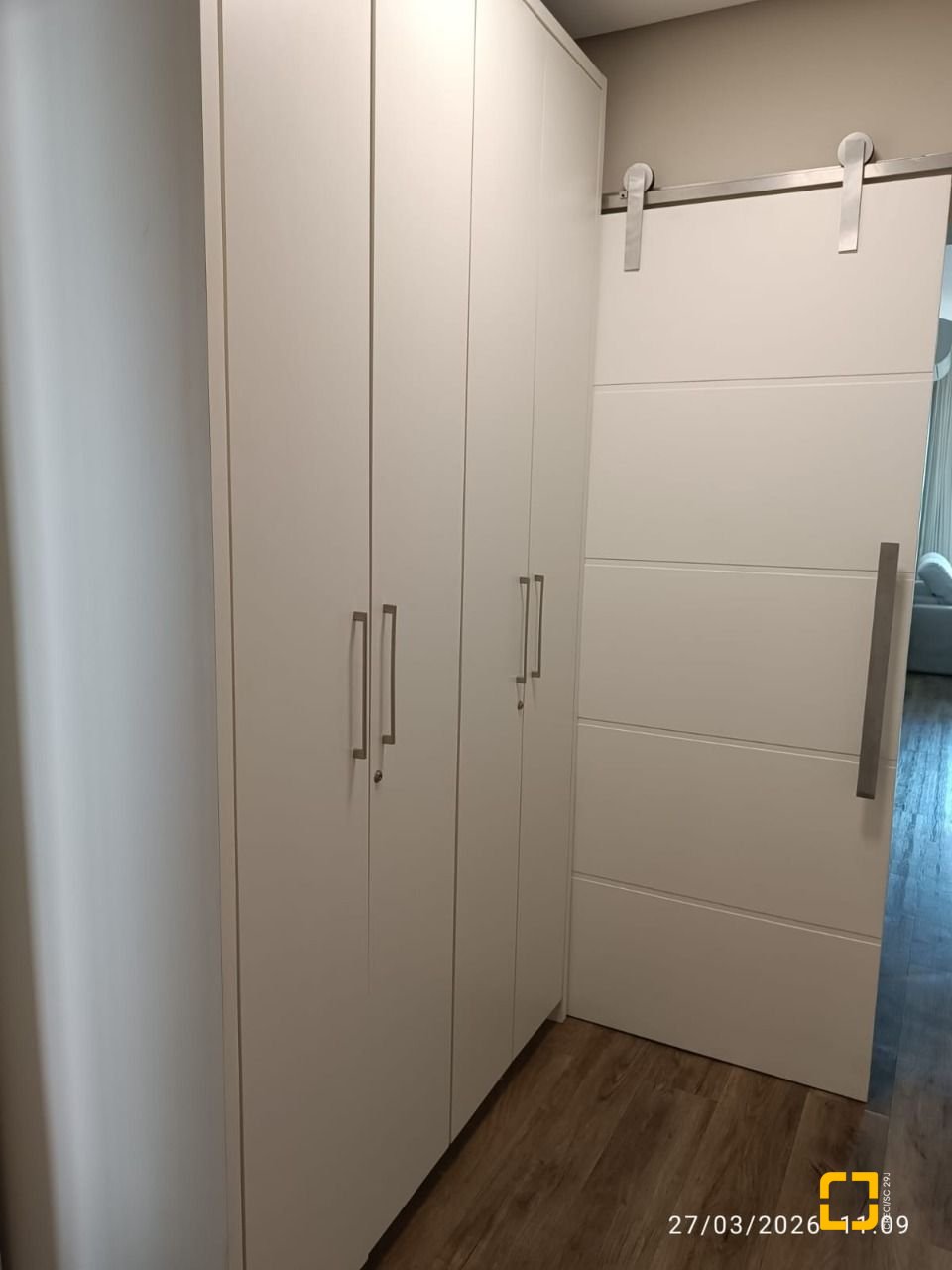 Apartamento com 99m², 2 quartos (sendo 2 suítes), 2 garagens, no bairro Santinho em Florianópolis