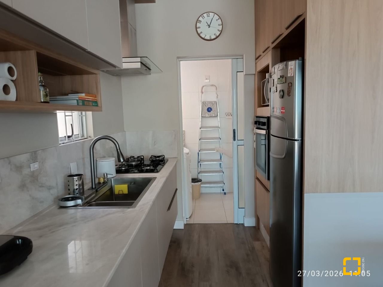 Apartamento com 99m², 2 quartos (sendo 2 suítes), 2 garagens, no bairro Santinho em Florianópolis