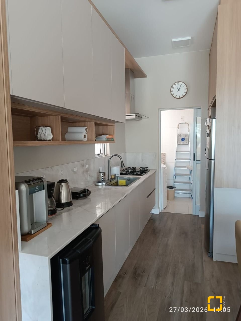 Apartamento com 99m², 2 quartos (sendo 2 suítes), 2 garagens, no bairro Santinho em Florianópolis