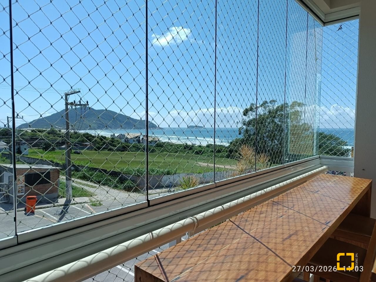 Apartamento com 99m², 2 quartos (sendo 2 suítes), 2 garagens, no bairro Santinho em Florianópolis
