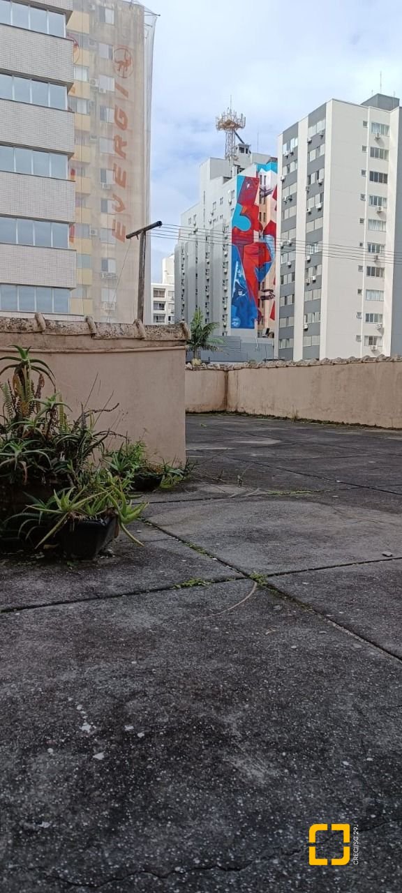 Casa com 230m², no bairro Centro em Florianópolis